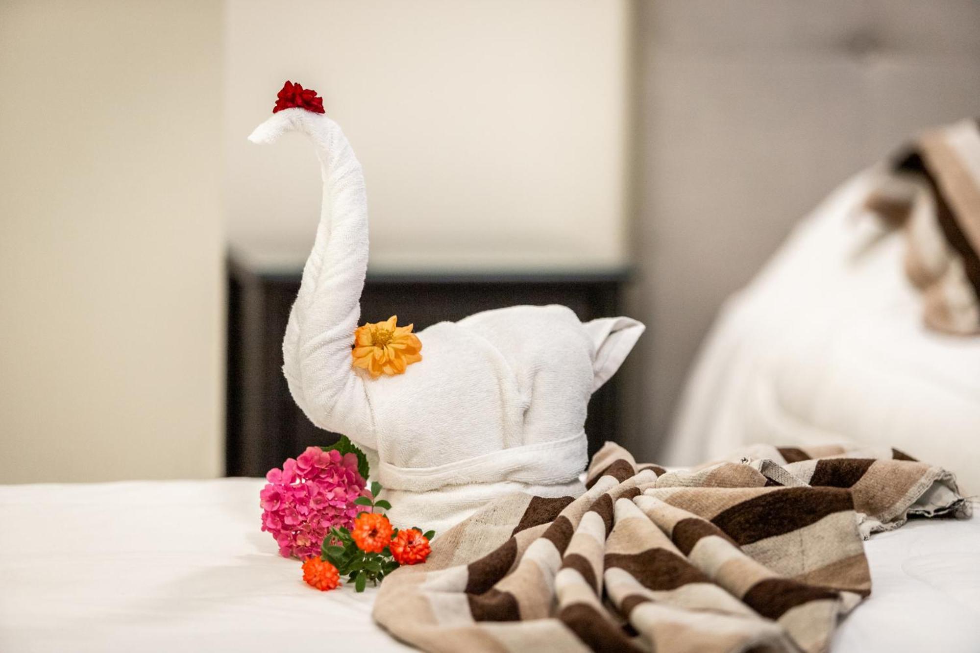 Hotel Royal Виктория Экстерьер фото